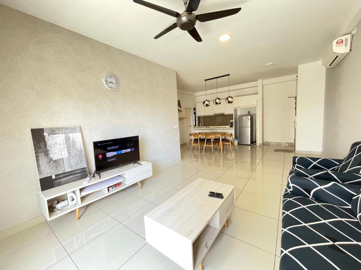 Meridin Medini By Wp Homestay Nusajaya  Exterior photo