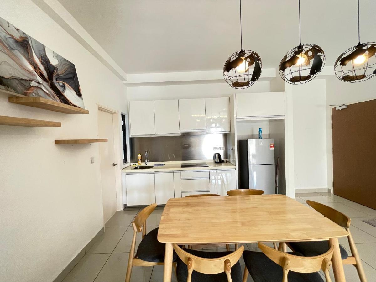 Meridin Medini By Wp Homestay Nusajaya  Exterior photo