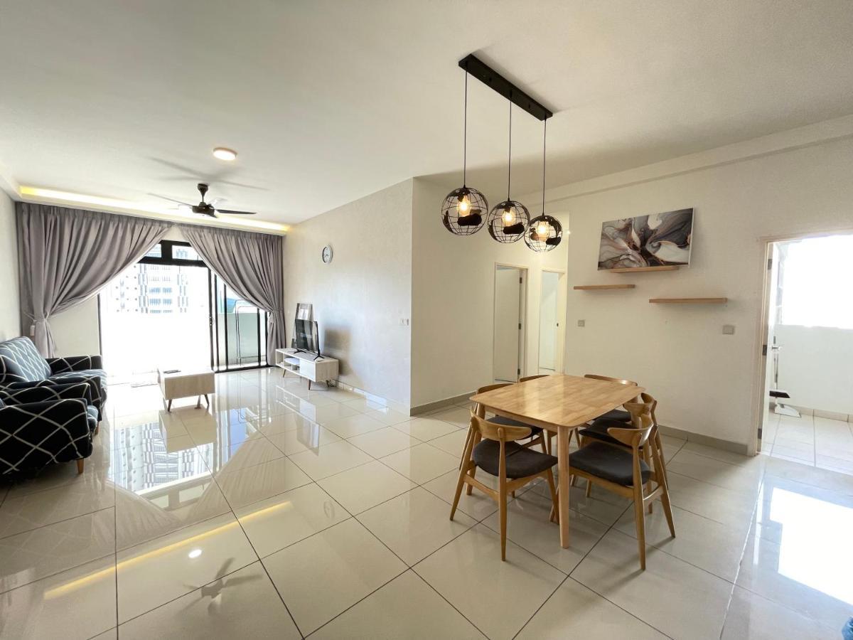 Meridin Medini By Wp Homestay Nusajaya  Exterior photo